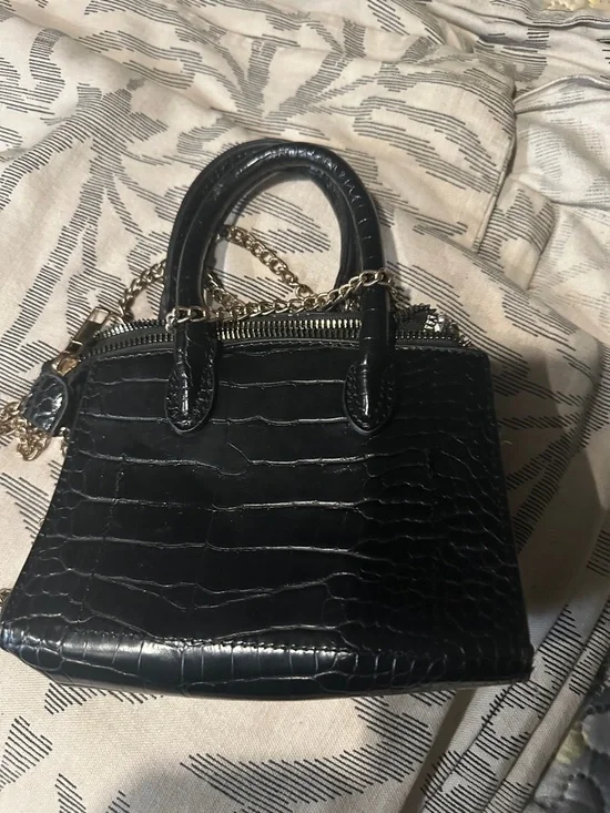 Source Unknown Black Croc-Embossed Satchel with Gold Hardware - Picture 3 of 5